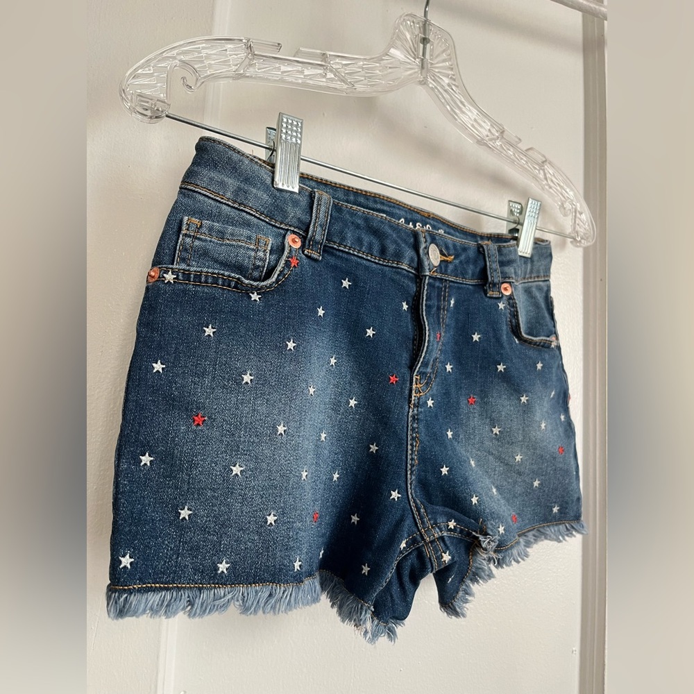 Girl’s Size 10/12 Cat & Jack Frayed Blue Denim Shorts